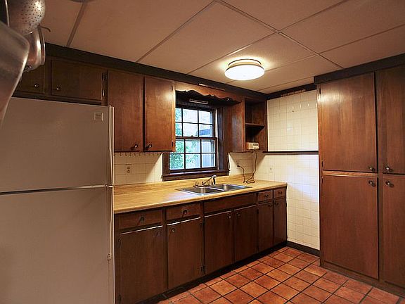 5th image of 2824 Sedgewick Dr