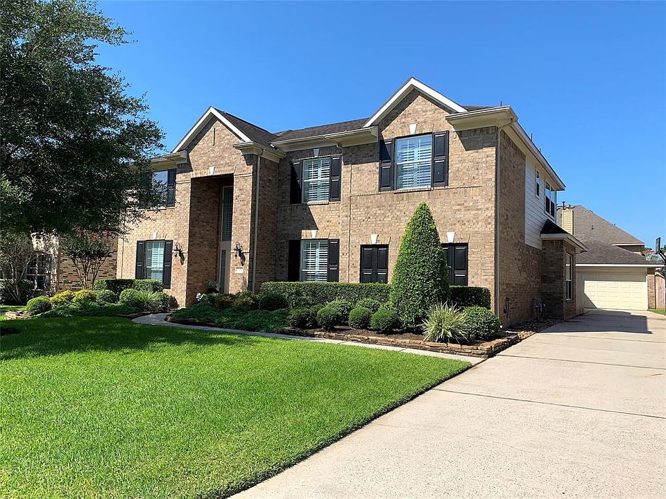 1st image of 19323 Brittany Creek Dr