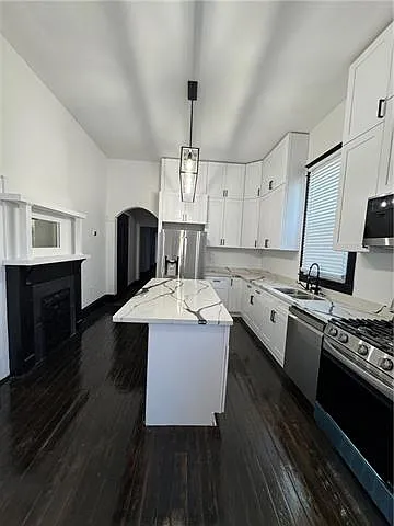 3 bed, 2.0 bath, 1500 sqft, $1,850 — Photo 2