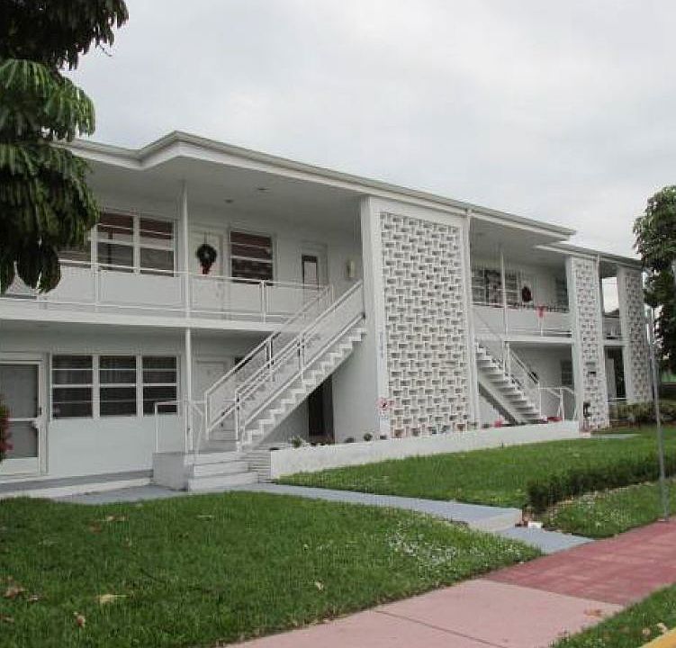 1st image of 2195 Bay Dr 2 #2