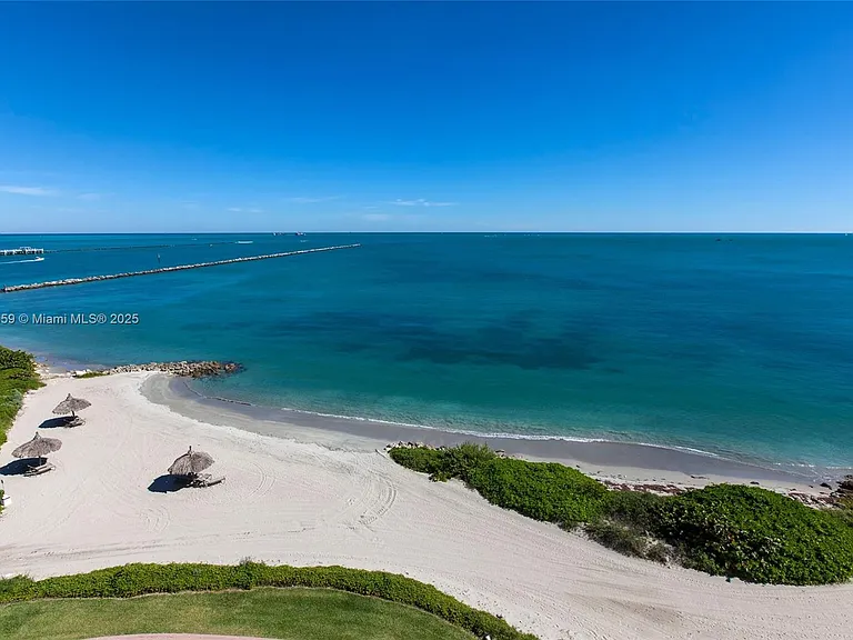 19216 Fisher Island Dr #19216 — Photo 61