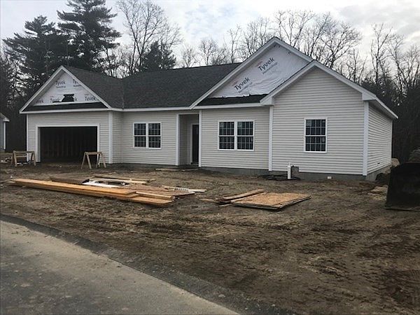 2nd image of 17 Nantucket Dr