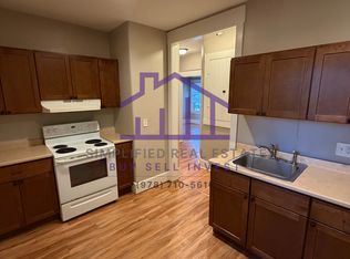 268 School St #2F, Athol, MA 01331