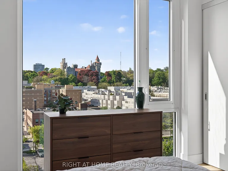 322 Dupont St #806 — Photo 21