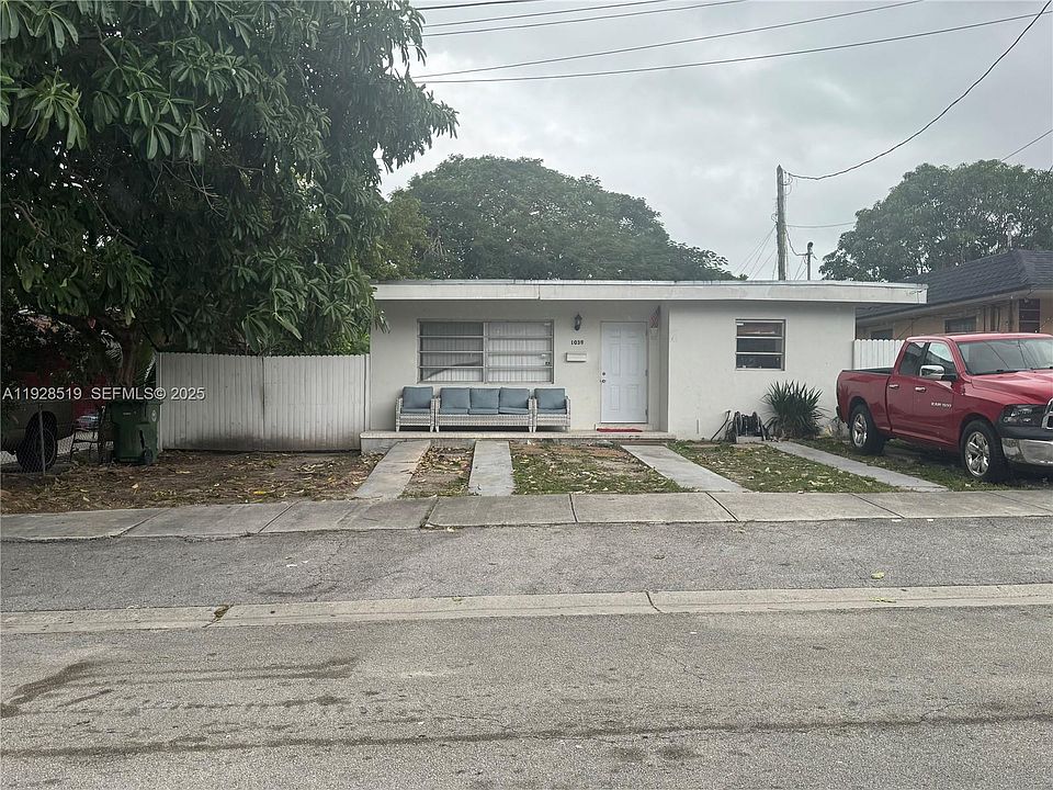 1st image of 1032 SW 10th St
