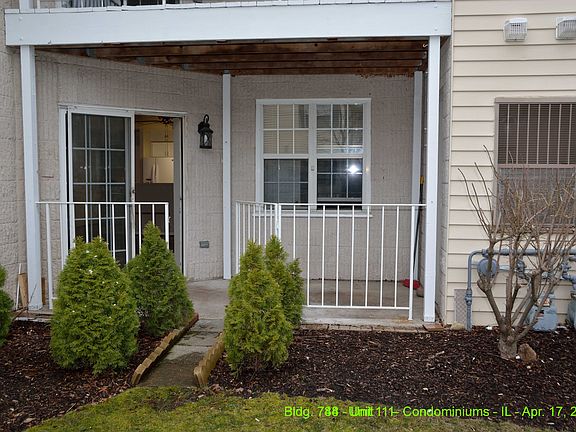 4th image of 784 N Gary Ave Unit 111