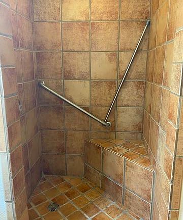 4th image of 7122 Norman Ln