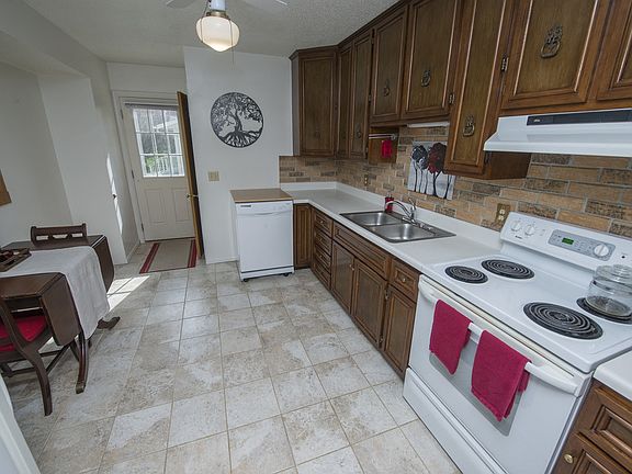 5th image of 4408 Hancock Dr
