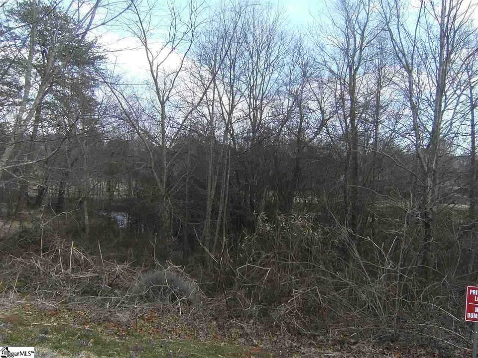 1st image of 216 Huntcliff Dr