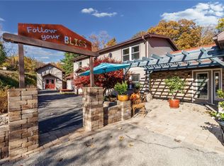 18421 Chief Rd, Charleston, IL 61920