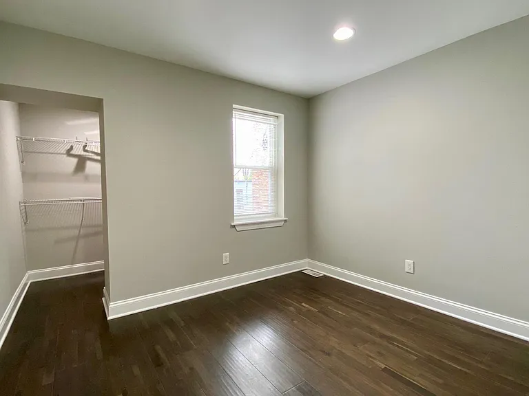 304 S Conkling St — Photo 20