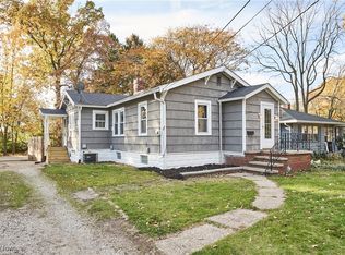 1526 Grand Park Ave, Akron, OH 44310