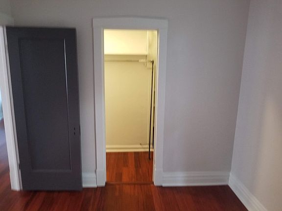 4th image of 5251 W Cullom Ave #1
