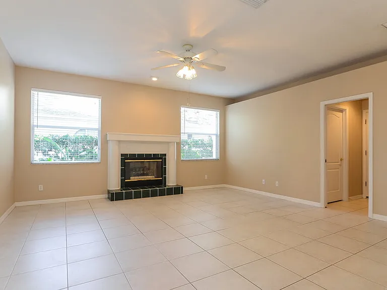 21402 Preservation Dr — Photo 7