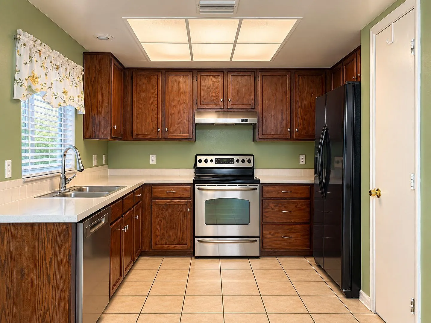 Available Now! 3/2 in Apopka — Photo 3