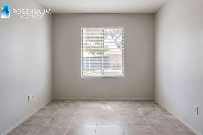 5815 E 23rd St #1 — Photo 3