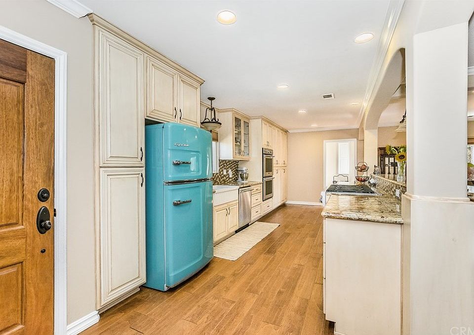 1st image of 10326 Cliota St