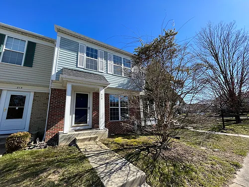 215 Edge Creek Ln Photo 1