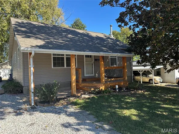 209 E 2nd St, Sparta, IL 62286
