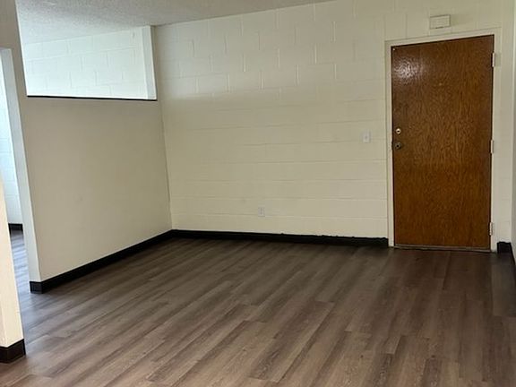 2nd image of 202 6th Ave N #102