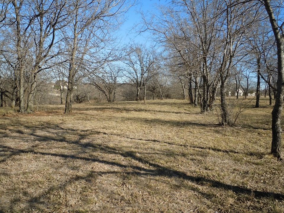 1st image of 907 Mallard Pointe Dr