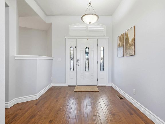 2nd image of 1882 Nova Ln
