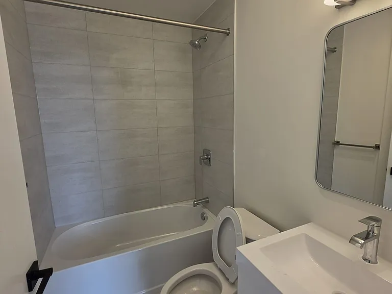 33 Erie Ave #1509 — Photo 15