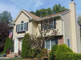 1132 High Mountain Rd, North Haledon, NJ 07508