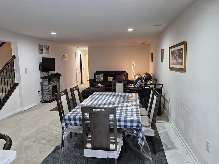 1117 Isabella Ct — Photo 3