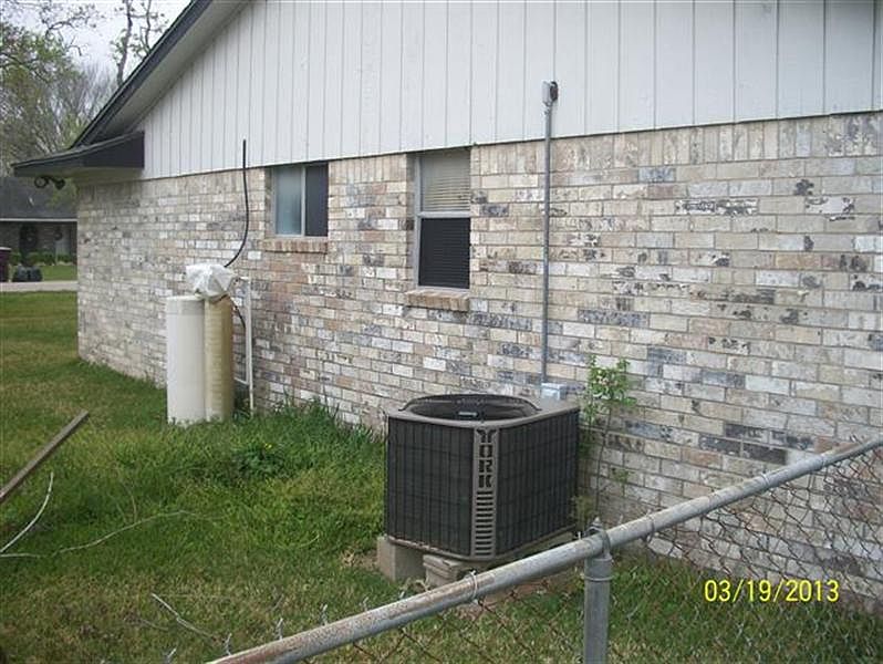 2nd image of 39 Ivy Ct