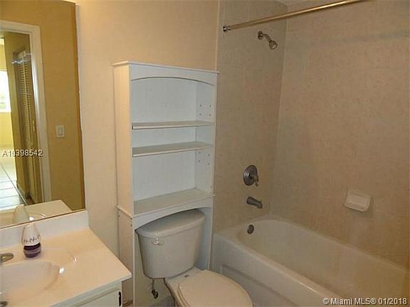 5th image of 7200 NW 114th Ave APT 305