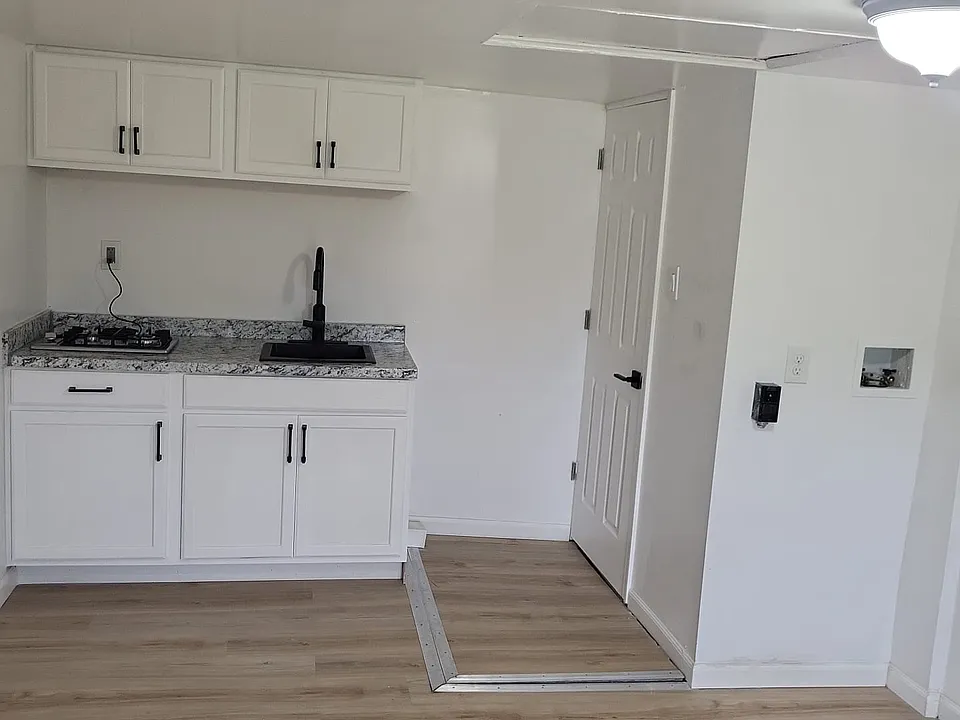 92 Fillmore Ave #3