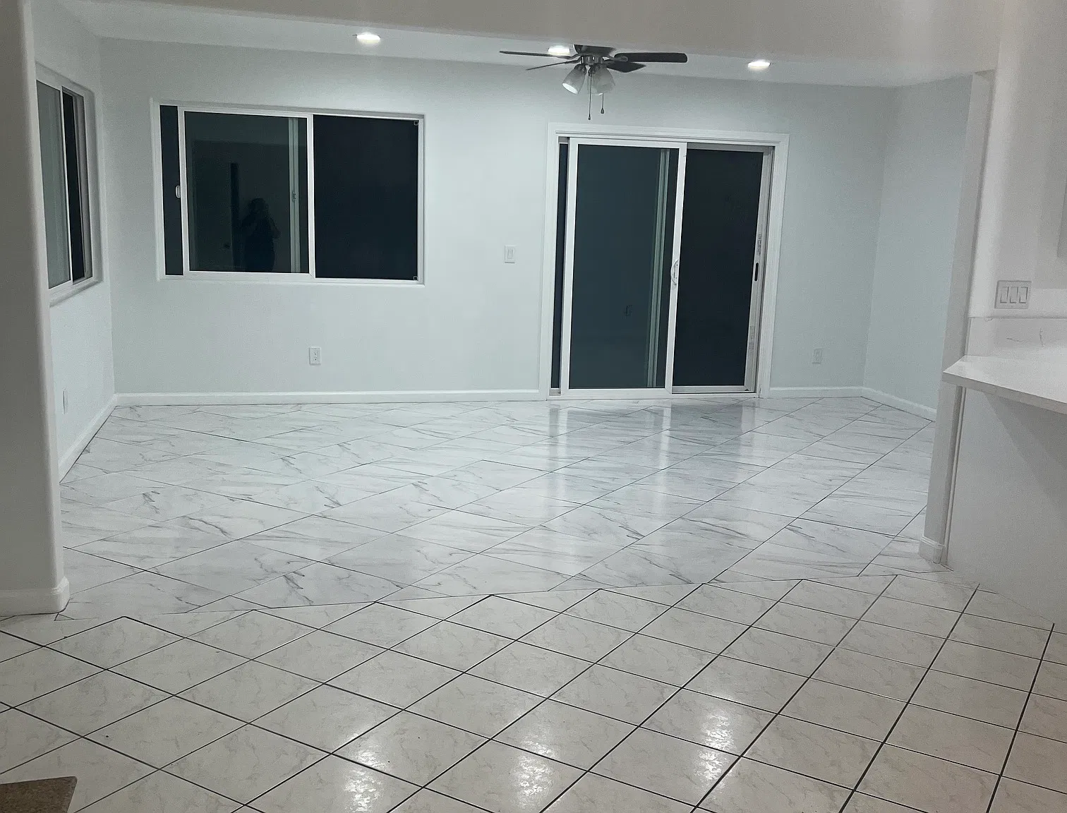 5 bed, 2350 sqft, $4,000 — Photo 2