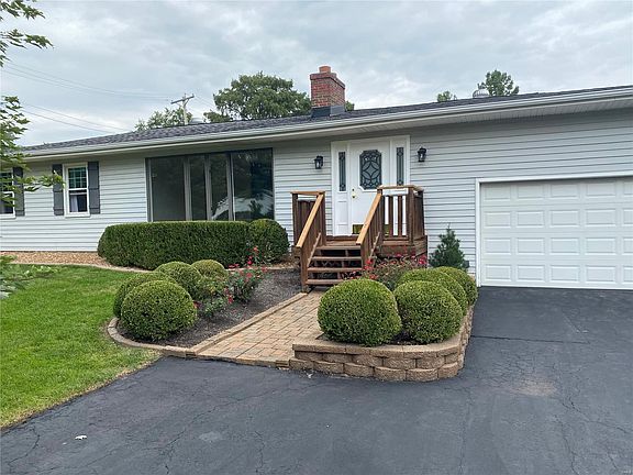 3rd image of 13403 Beagle Ln