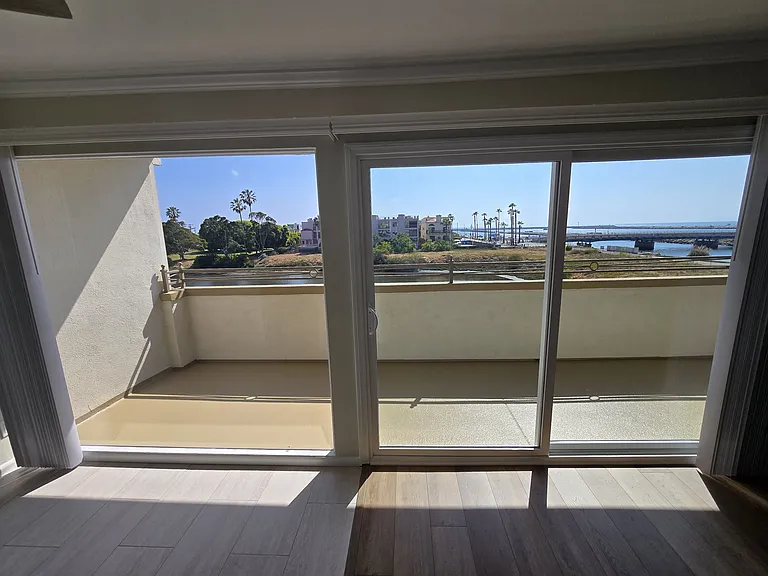 Laguna del Rey Apartments — Photo 81