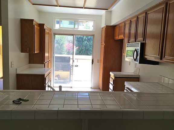 Kitchen with balcony