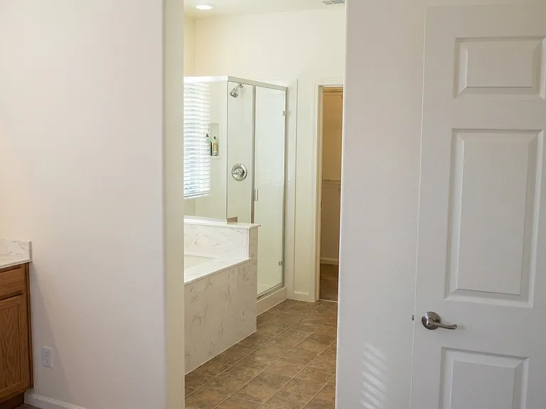 437 Carema Ct — Photo 15