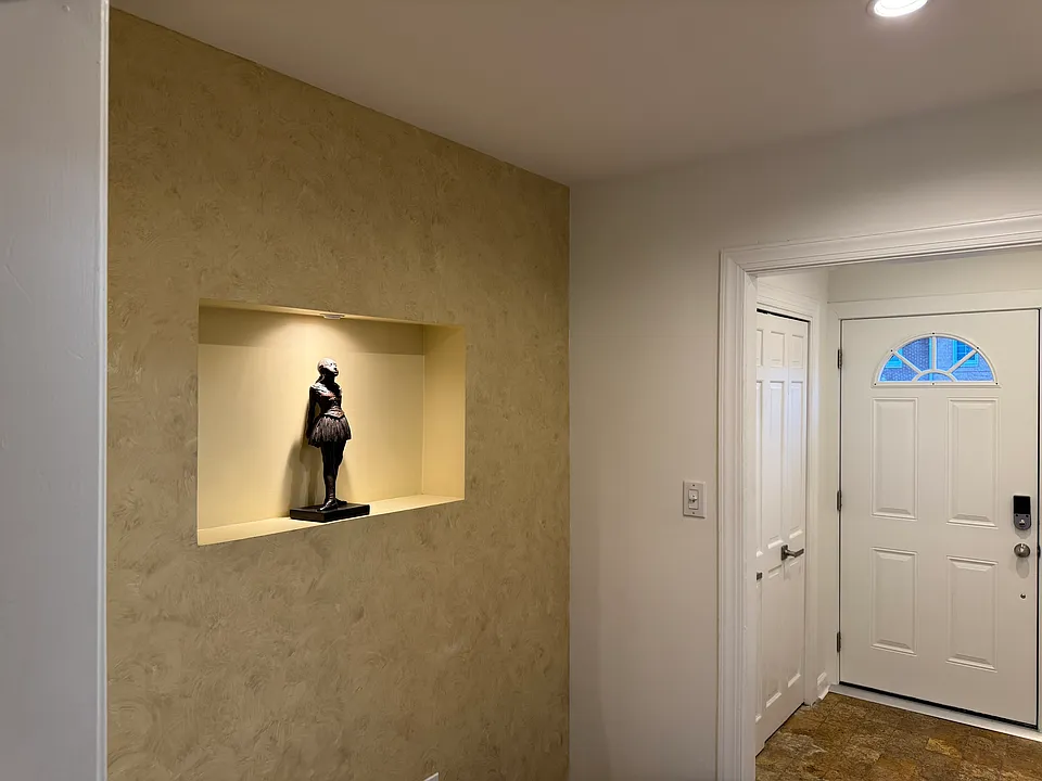 Guest Sitting Area