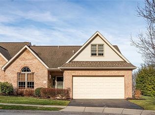 322 Woodcrest Dr, Coraopolis, PA 15108