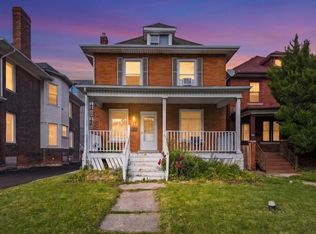 542 Victoria Ave, Windsor, ON N9A4M8