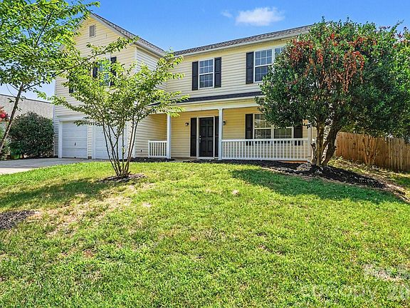2nd image of 9828 Aventide Ln