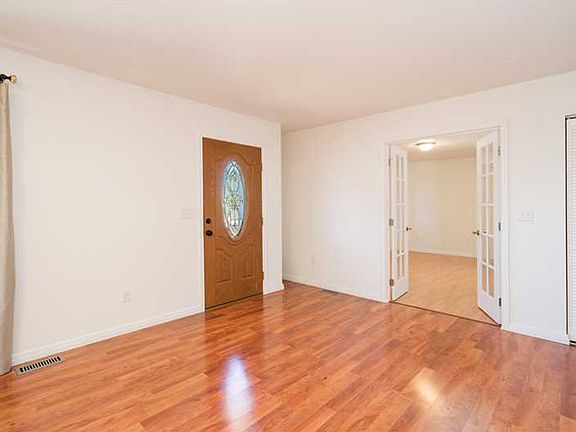 3rd image of 2244 Dallas Dr