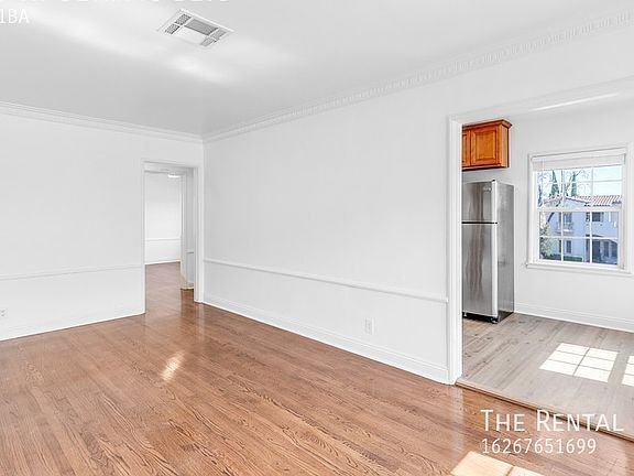 3rd image of 8613 W Olympic Blvd