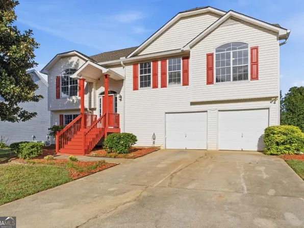 10700 Barberry Dr, Hampton, GA 30228