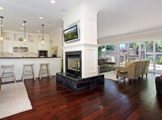 33 Rue Fontainbleau, Newport Beach, CA 92660