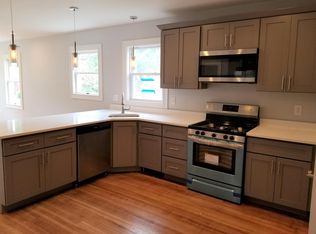 156 4th St, Providence, RI 02906