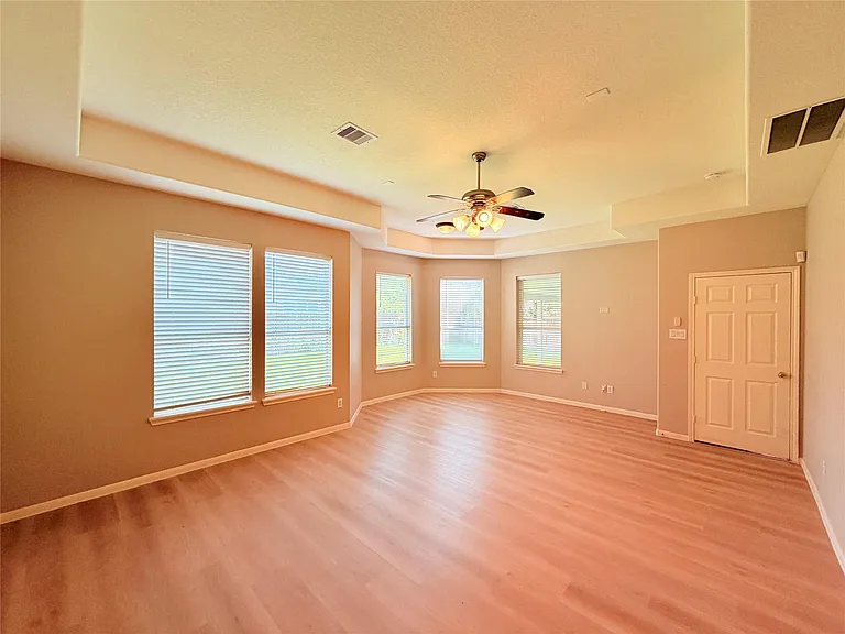5206 Riverstone Crossing Dr — Photo 18