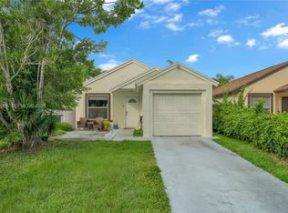 Villas Of Palm Bay, Florida City, FL 33034