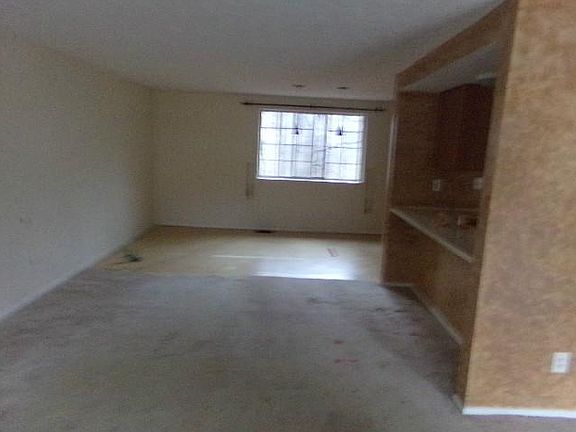 3rd image of 1214 Brockdell Ct
