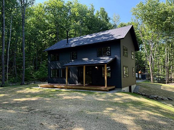 3rd image of 33 Hardwood Hill